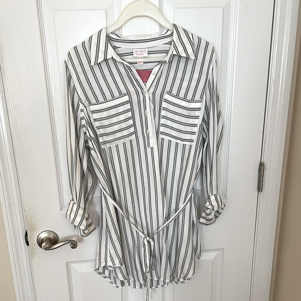 **$10 when Bundled**NWT Target Isabell Maternity Top - Green and White Stripes